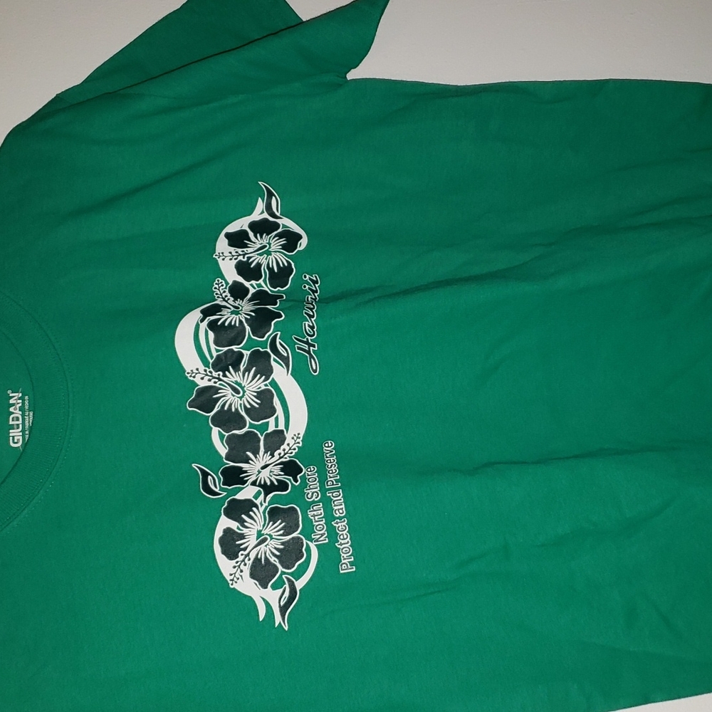 Green hawaiian shirt med